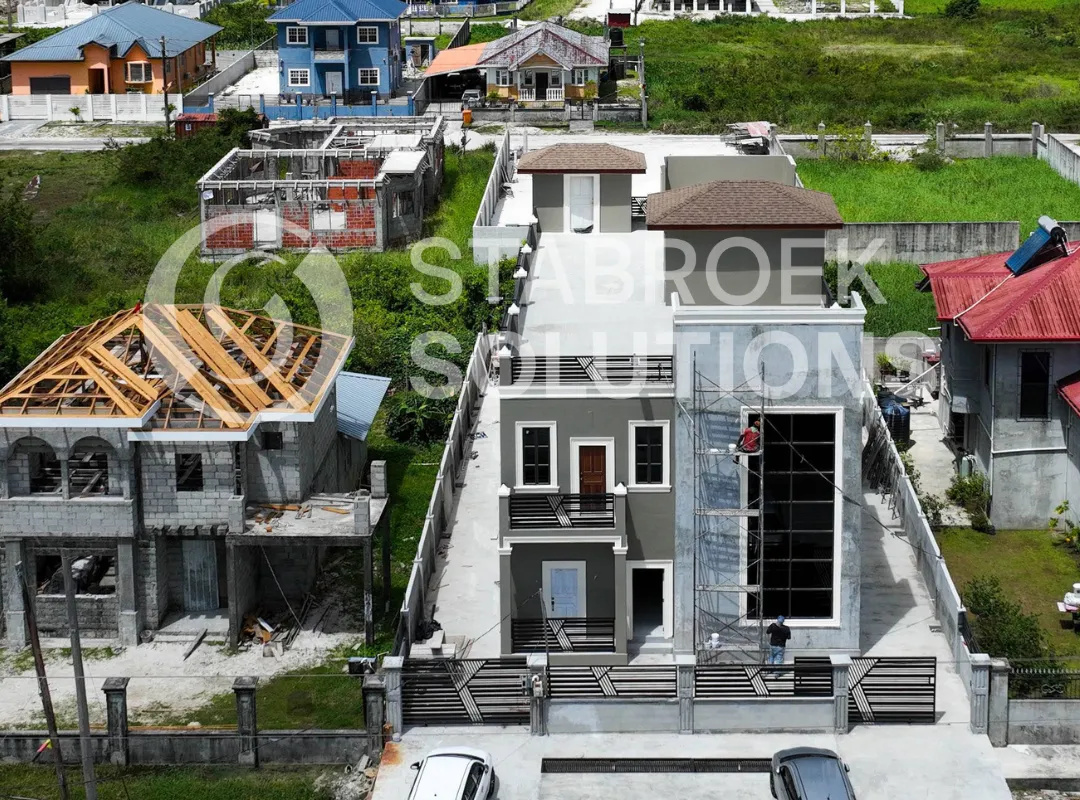 image of 4 - 2 Bedroom Apartment Building for Rent